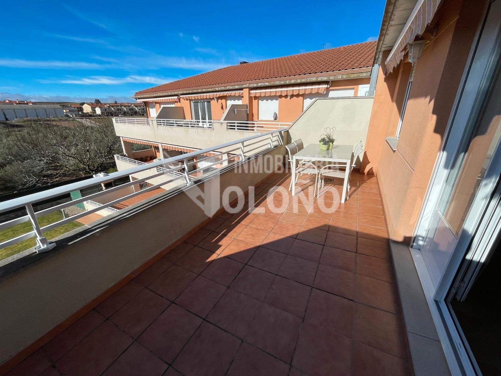 Terrassa de Apartament en venda en Alesanco amb Calefacció, Terrassa i Traster