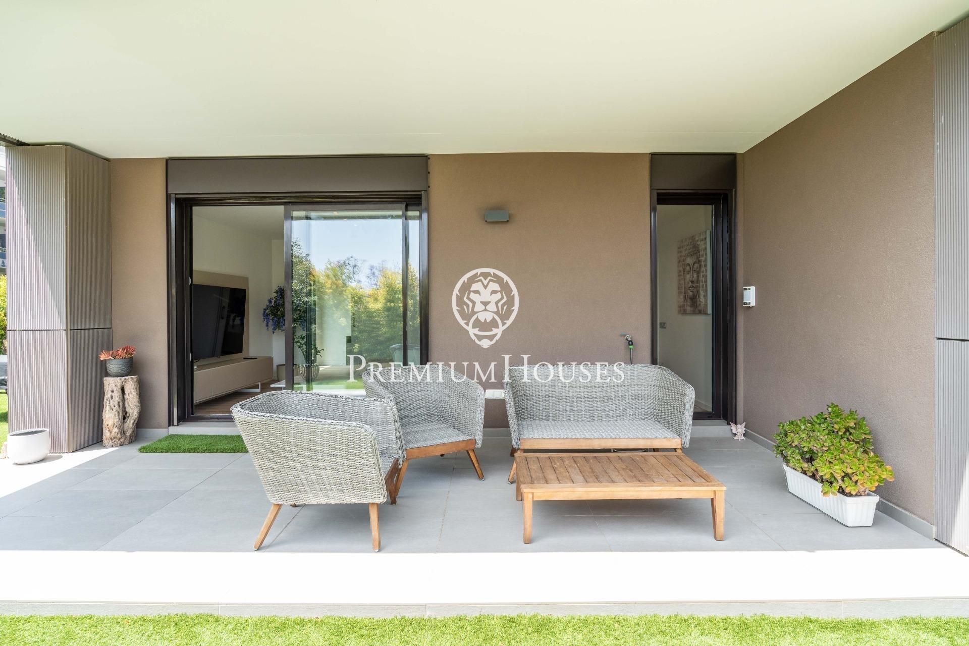 Terrassa de Planta baixa en venda en Sitges amb Aire condicionat, Calefacció i Jardí privat