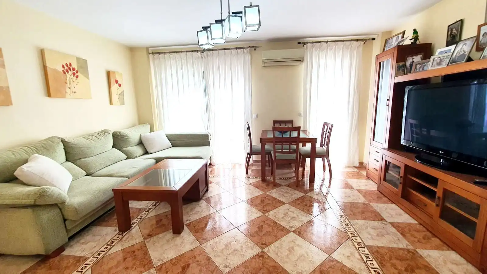 Sala d'estar de Apartament en venda en Alhaurín El Grande amb Moblat, Forn i Rentadora