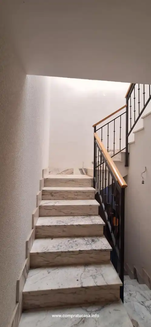 Piso en venta en Segovia con Calefacción, Jardín privado y Parquet