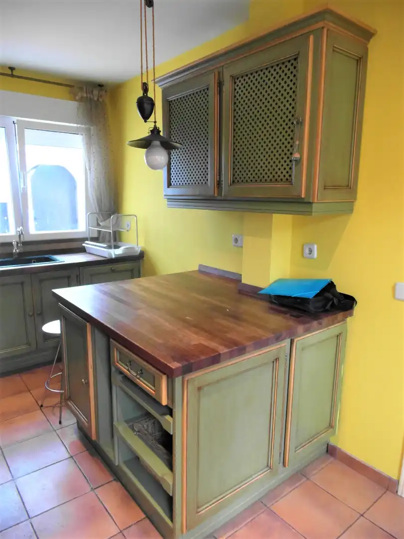 Cocina de Casa adosada en venta en Madrid con Aire acondicionado, Calefacción y Jardín privado