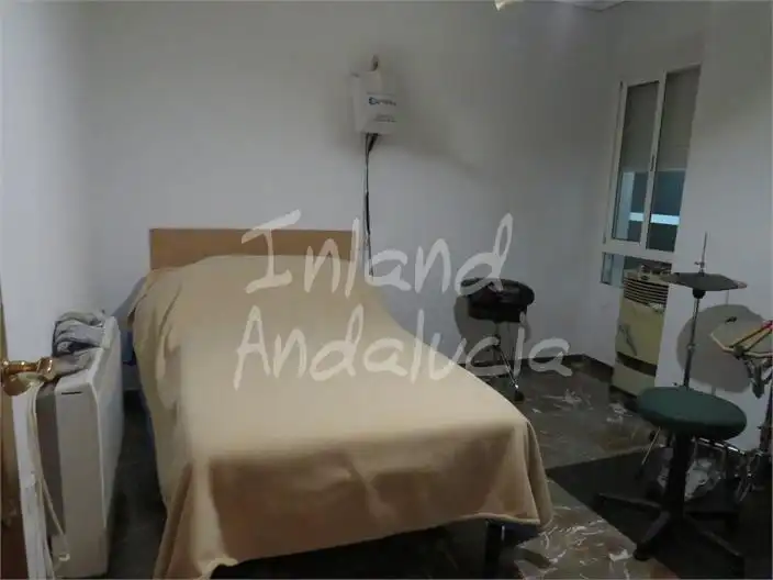 Dormitori de Apartament en venda en Martos amb Aire condicionat, Terrassa i Traster