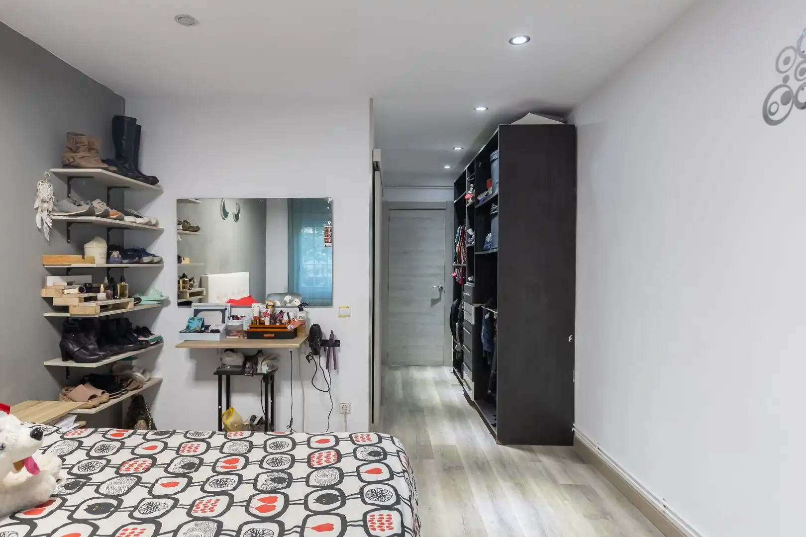 Bedroom of Flat for sale in Can Borrell