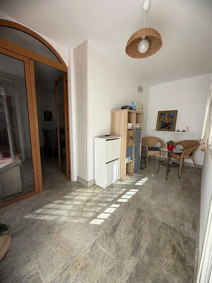 Sala d'estar de Casa o xalet en venda en Madrid amb Aire condicionat, Calefacció i Jardí privat
