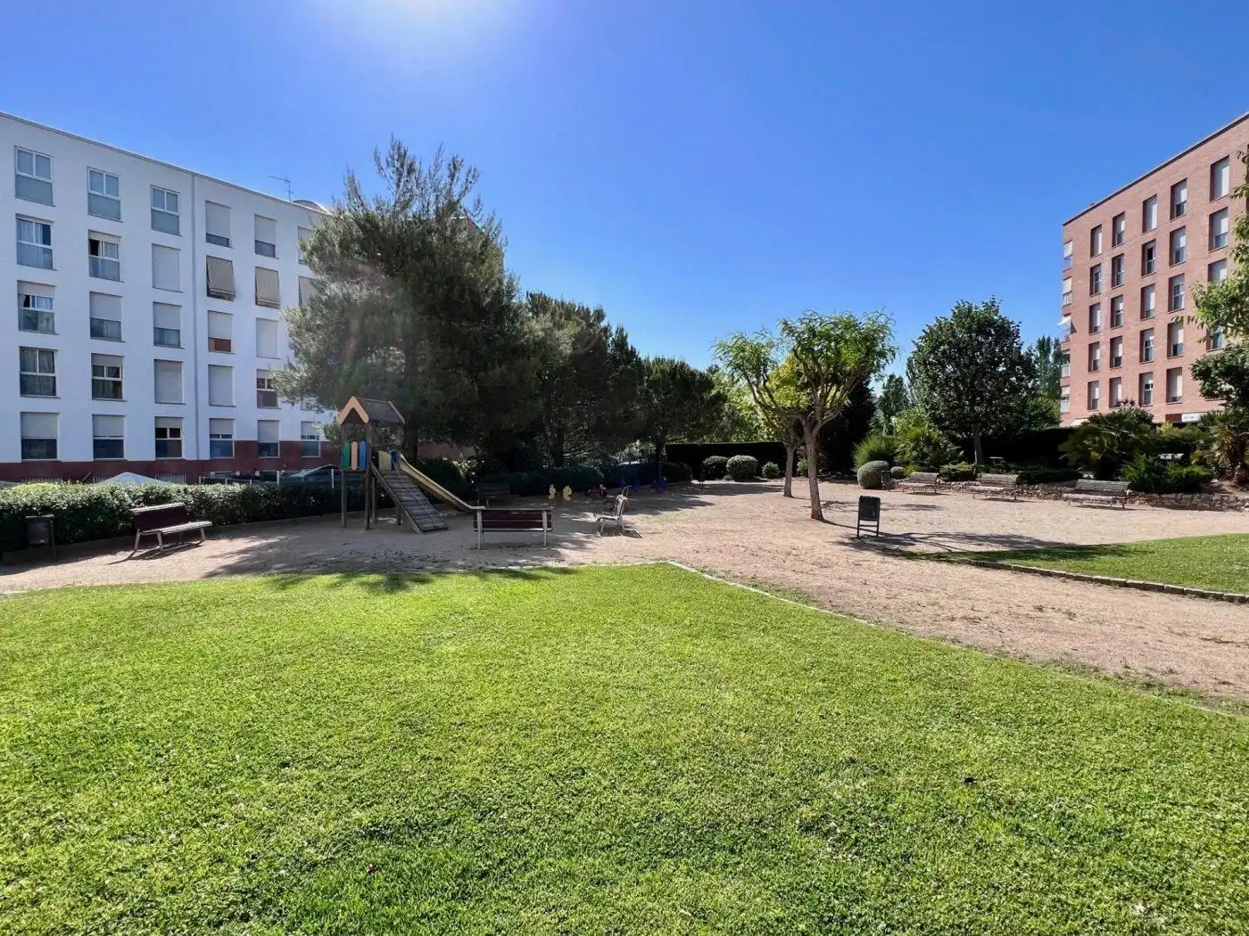 Parking de Piso en venta en Sabadell con Aire acondicionado, Trastero y Balcón