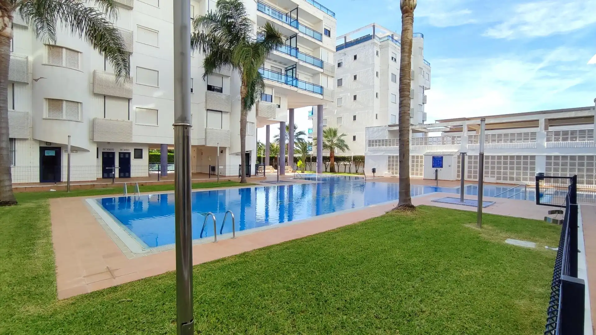 Schwimmbecken von Wohnungen zum Verkauf in Daimús mit Gemeinschaftspool