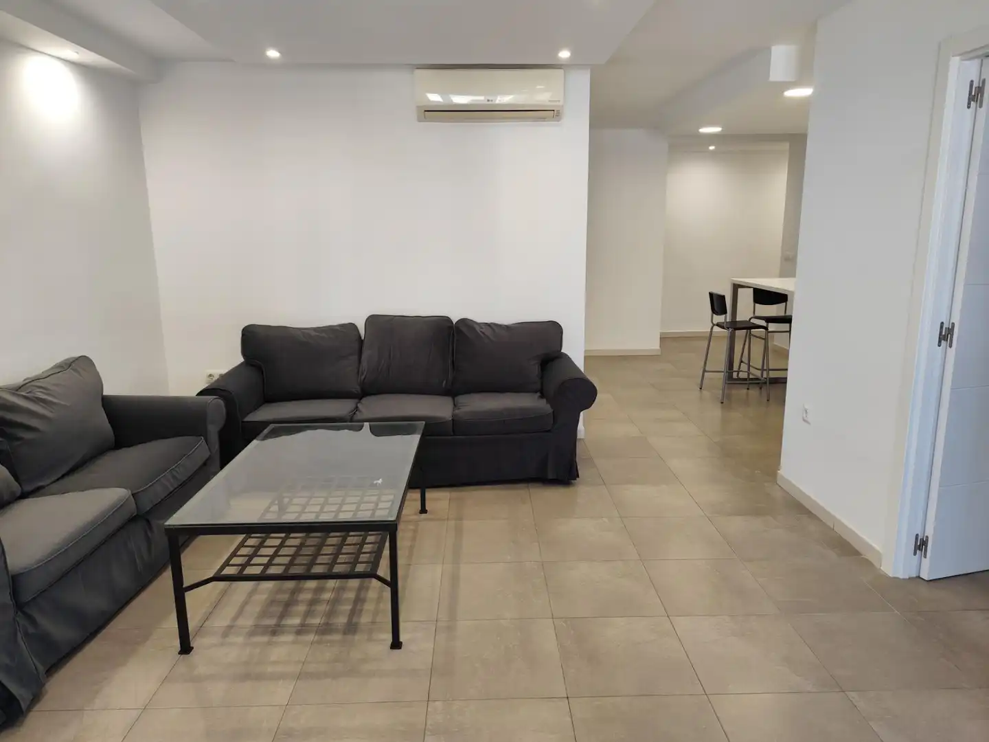 Wohnung zur Miete in Almería mit Klimaanlage und Möbliert