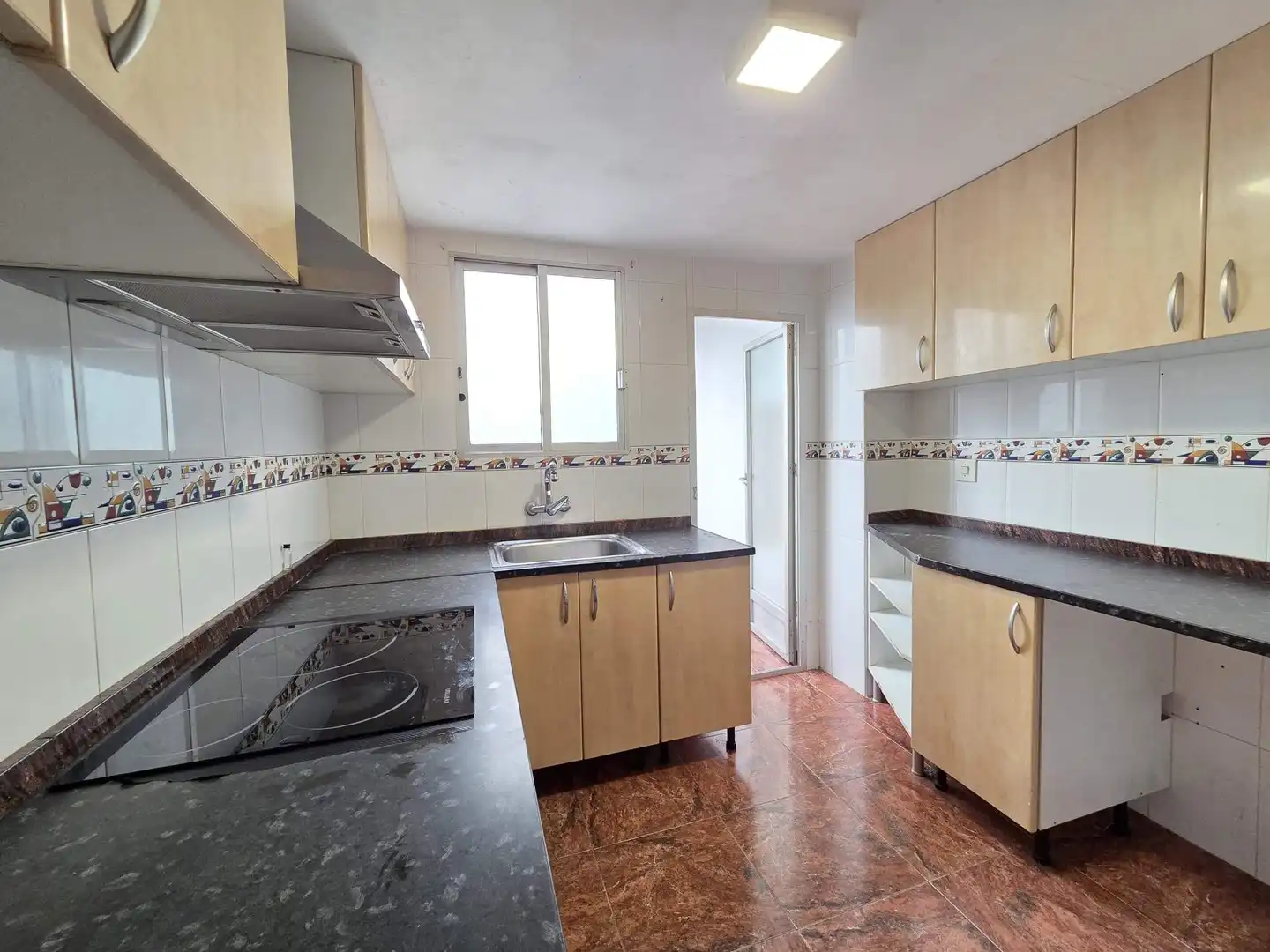 Kitchen of Flat for sale in L'Alqueria de la Comtessa  with Air Conditioner and Heating