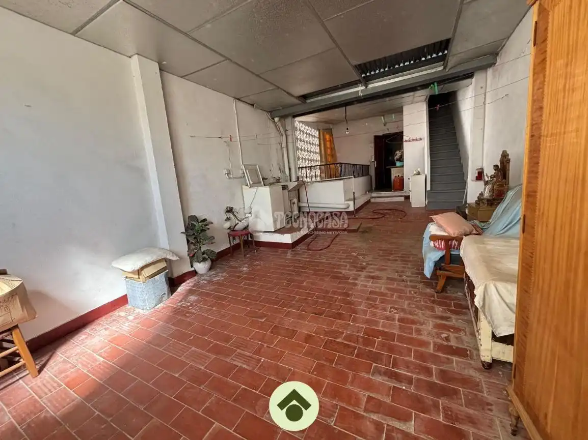 Houses for sale in El Carpio  with Air Conditioner and Furnished