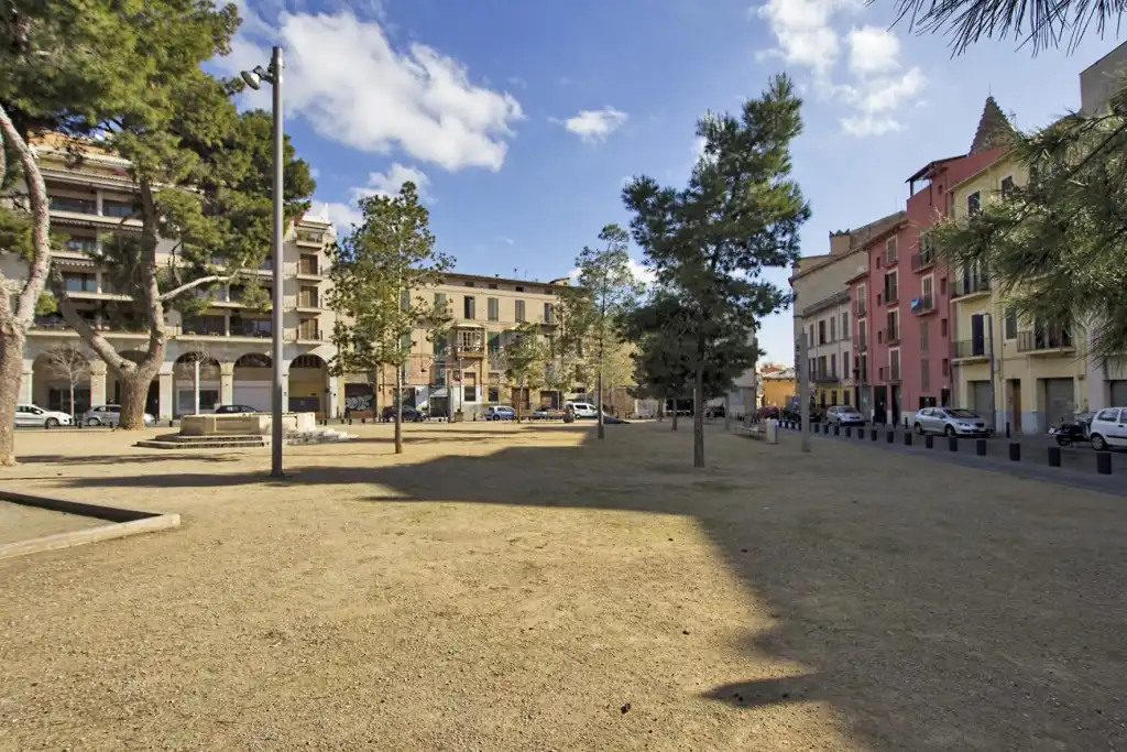 Außenansicht von Wohnungen zum Verkauf in  Palma de Mallorca mit Klimaanlage, Heizung und Terrasse