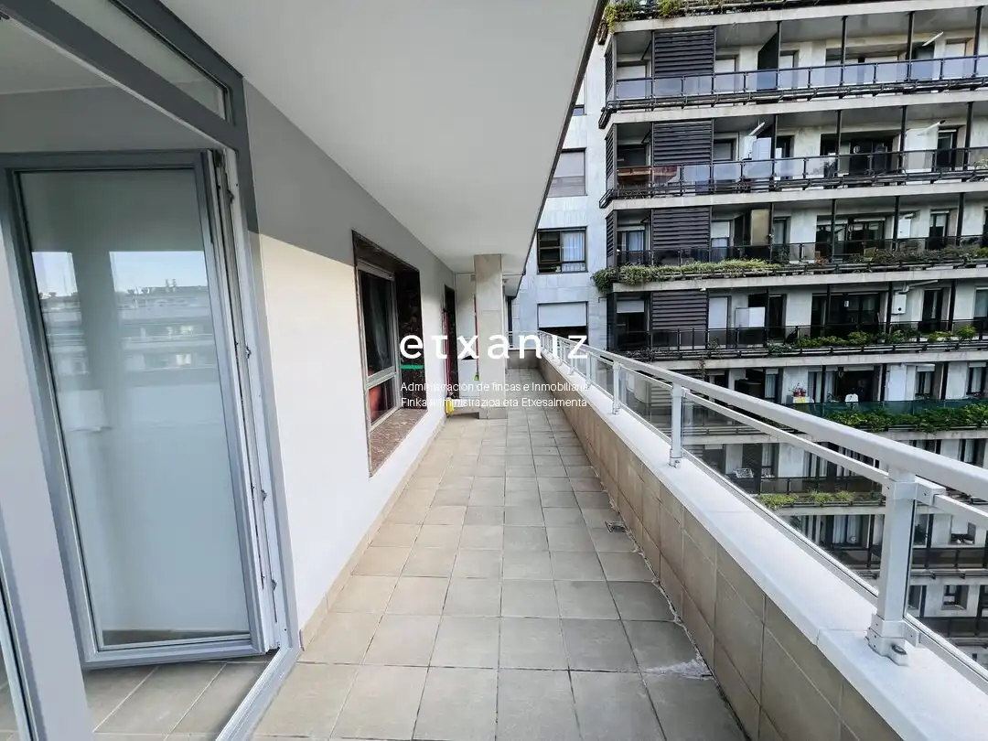 Pis amb ascensor en venda a Catalina de Erauso Kalea, imagen 2