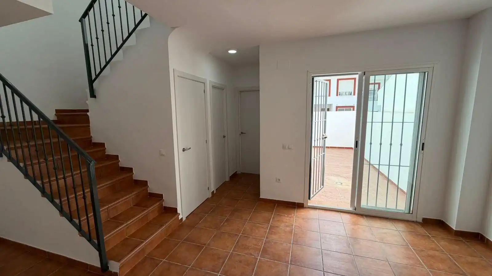 Casa adosada de lloguer en Almogía amb Jardí privat, Terrassa i Balcó