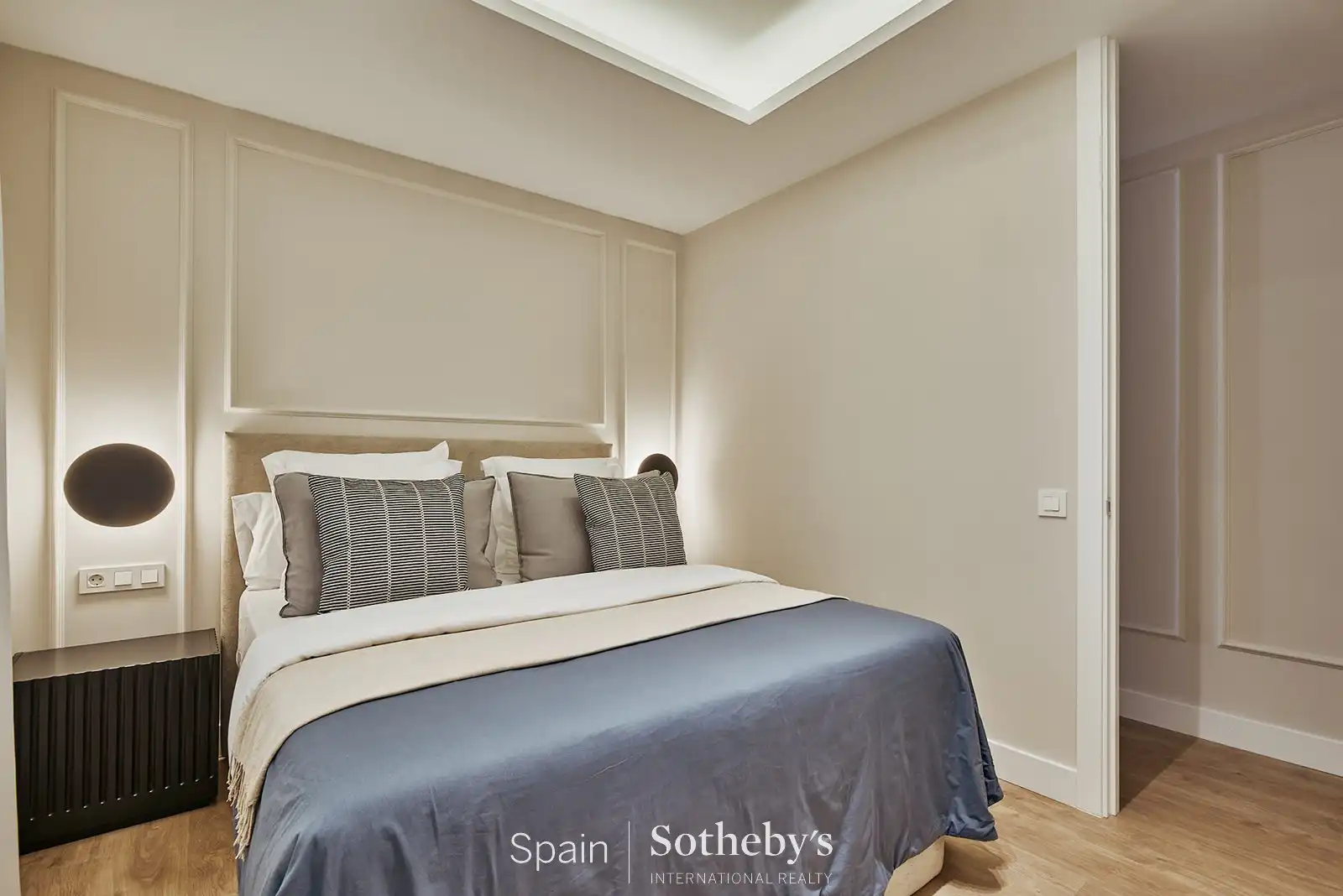 Dormitori de Apartament en venda en Madrid amb Aire condicionat, Calefacció i Terrassa