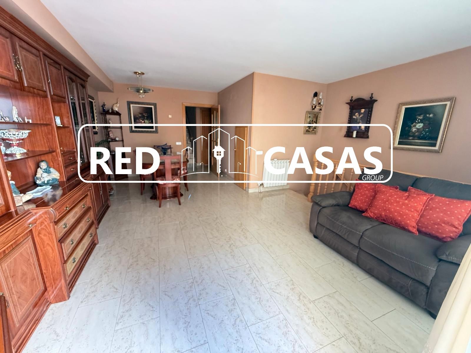 Exterior view of Duplex for sale in L'Hospitalet de Llobregat  with Terrace and Furnished