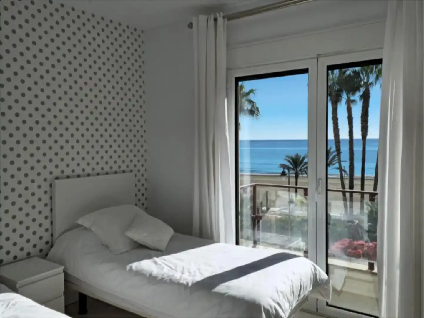 Bedroom of Flat for rent in Estepona Pueblo