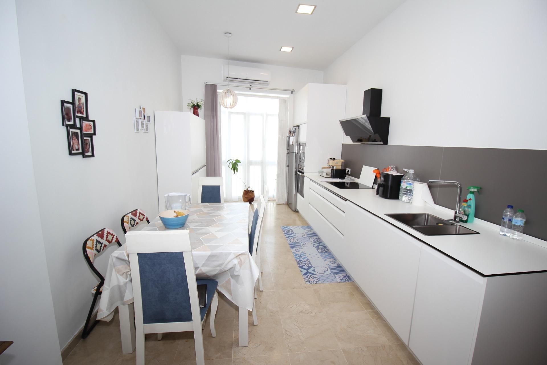 Kitchen of Flat for sale in Chiclana de la Frontera  with Air Conditioner and Heating