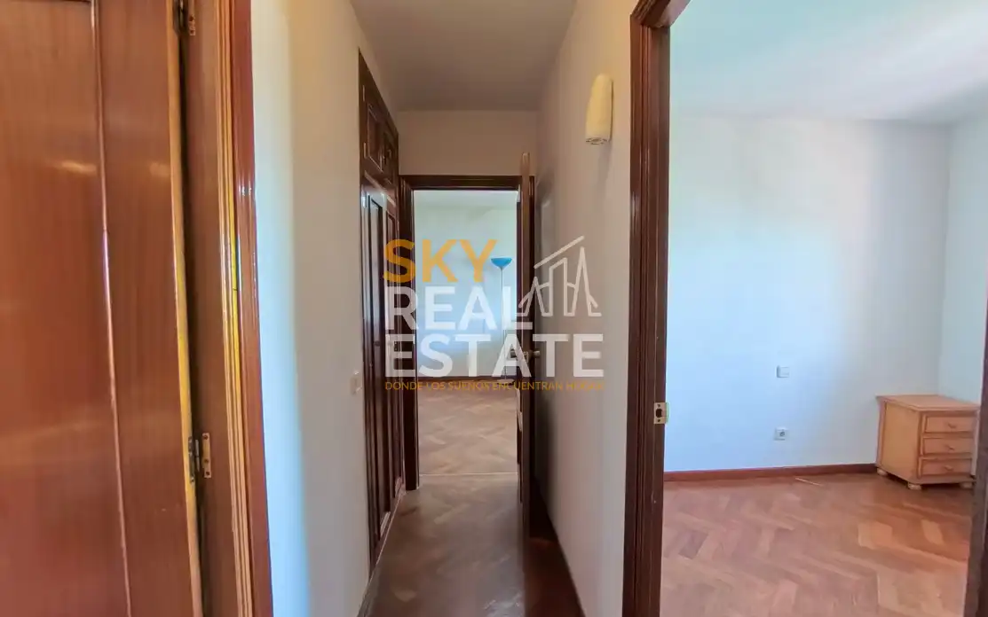 Flat for sale in Fuenlabrada  with Air Conditioner, Furnished and Balcony