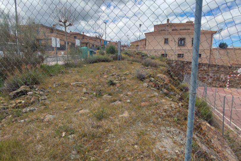 Foto 1 de Terreny industrial en venda a Calle Madroño, 17, Zona Norte - Hospital - Urbanizaciones, Cáceres