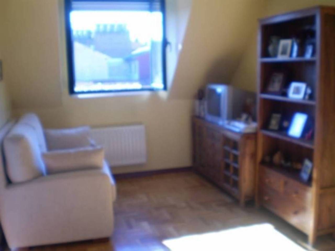 Sala d'estar de Apartament en venda en Oviedo  amb Calefacció i Parquet
