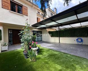 Jardí de Casa o xalet en venda en Collado Villalba amb Aire condicionat, Terrassa i Piscina