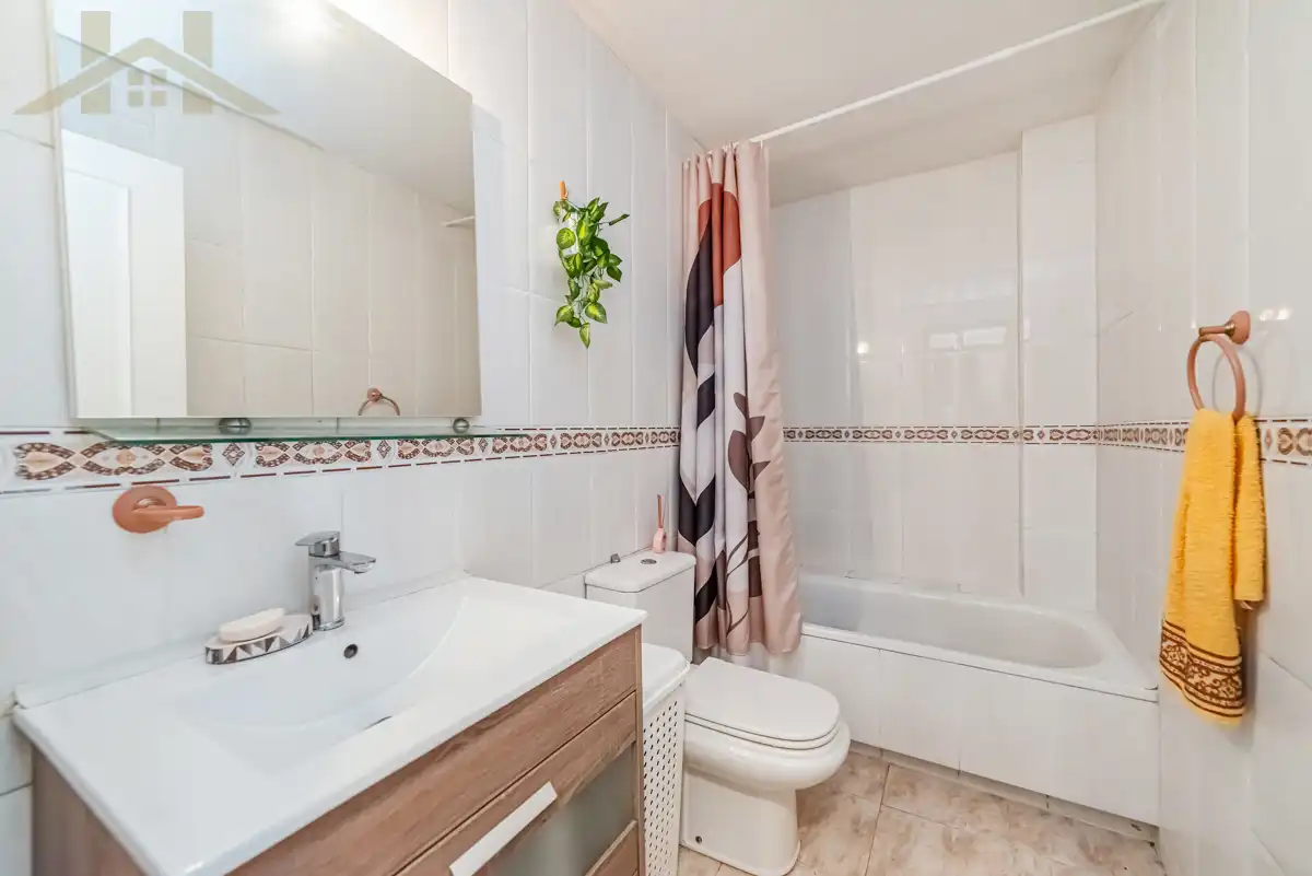 Baño de Piso en venta en Pinto con Aire acondicionado, Calefacción y Trastero