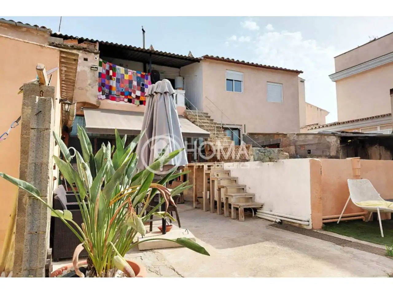 Vista exterior de Casa o xalet en venda en  Palma de Mallorca amb Aire condicionat, Calefacció i Jardí privat