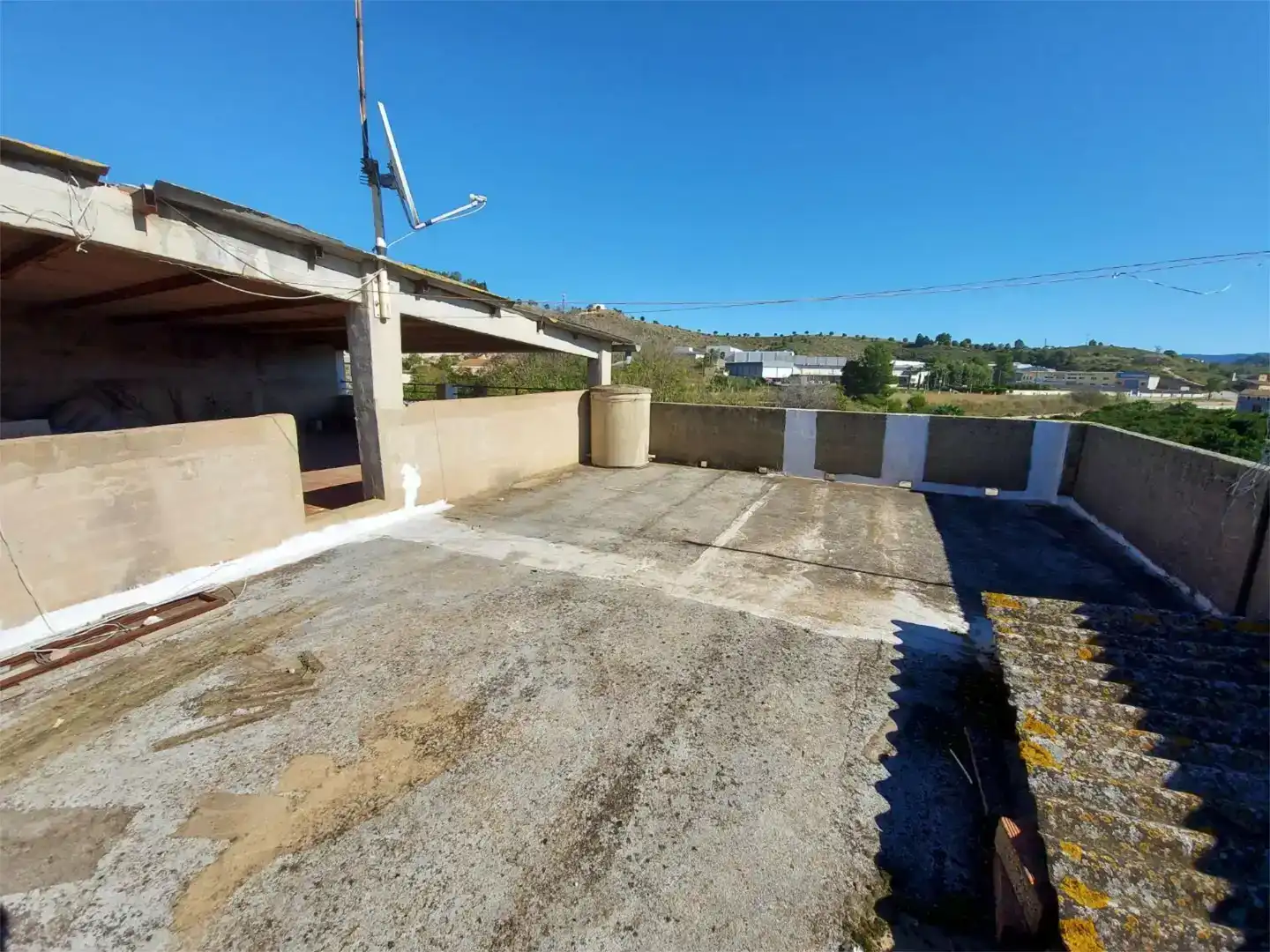 Exterior view of Houses for sale in Manuel