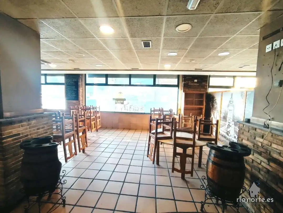 Local en venda en Langreo amb Aire condicionat