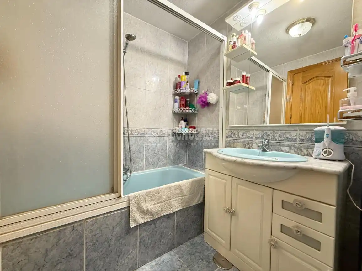 Baño de Piso en venta en Galapagar con Calefacción, Terraza y Trastero