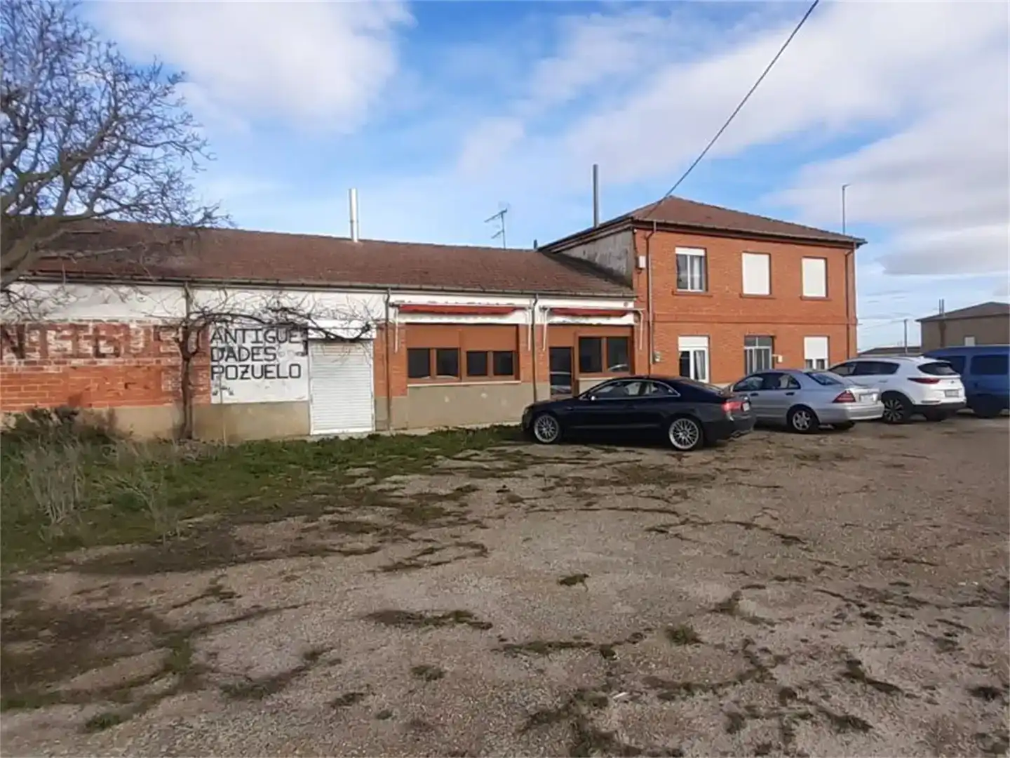 Vista exterior de Casa o chalet en venta en Pozuelo del Páramo