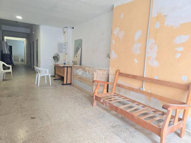 Local comercial en Venta en Torrefiel