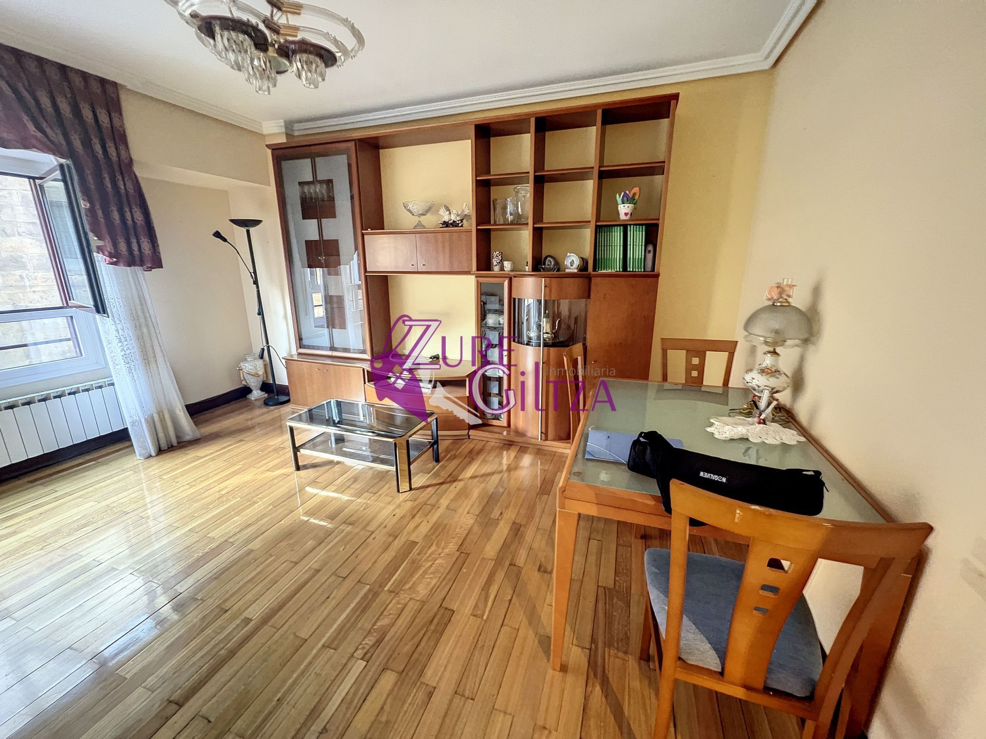 Sala d'estar de Pis en venda en Durango amb Calefacció, Terrassa i Traster