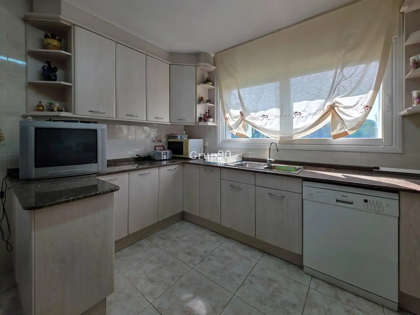 Cocina de Casa o chalet en venta en Lleida con Aire acondicionado, Calefacción y Jardín privado