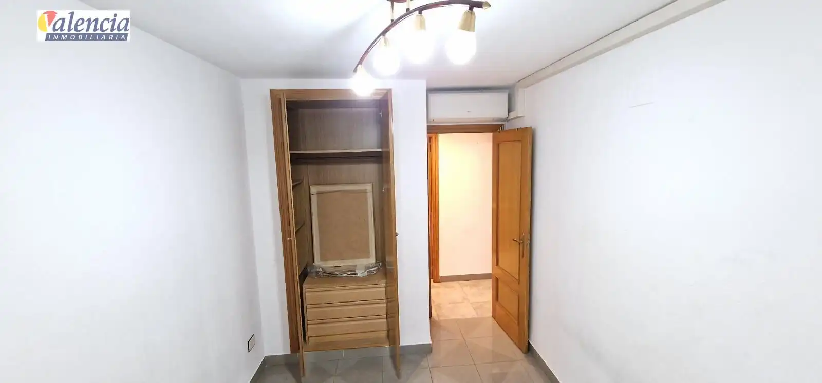 Flat for sale in Valencia  with Balcony