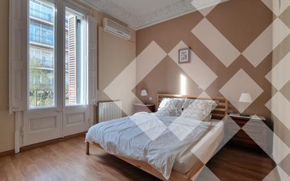 Bedroom of Flat to rent in  Barcelona Capital  with Air Conditioner, Heating and Parquet flooring