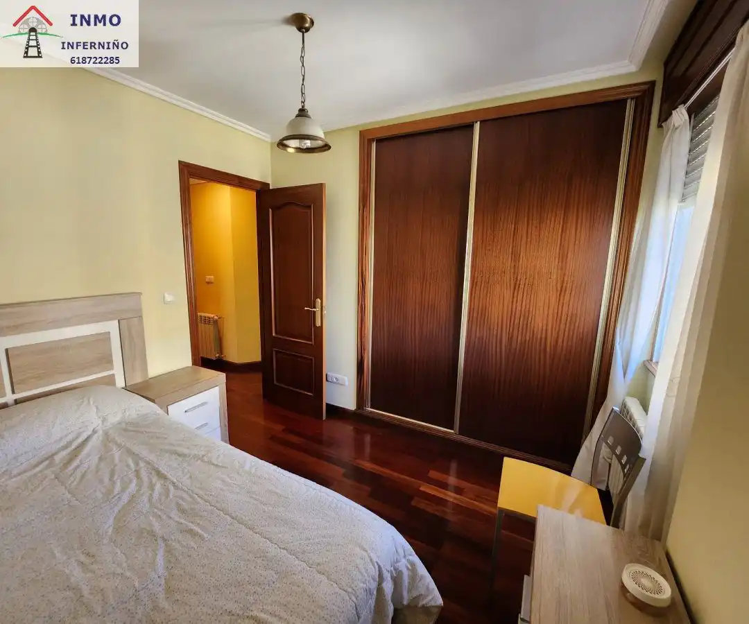Bedroom of Flat for rent in Ferrol  with Parquet flooring, Storage room and Furnished