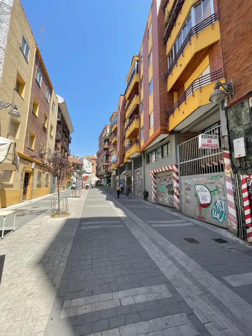 Exterior view of Garage for sale in Valladolid