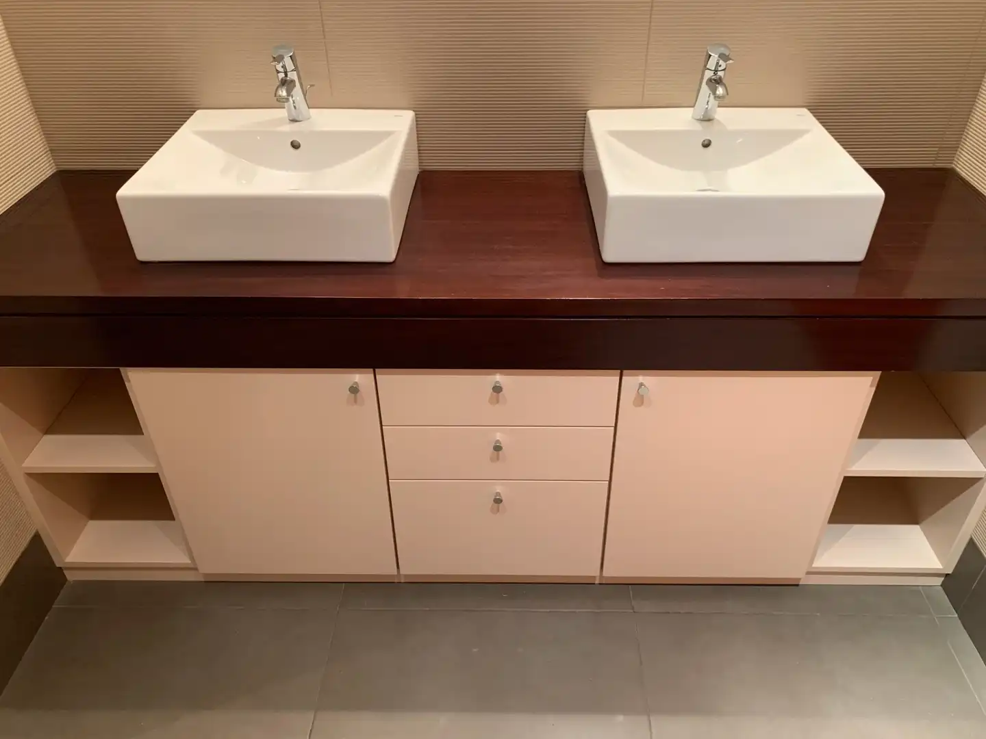 Baño de Casa adosada en venta en Reus con Aire acondicionado, Calefacción y Jardín privado