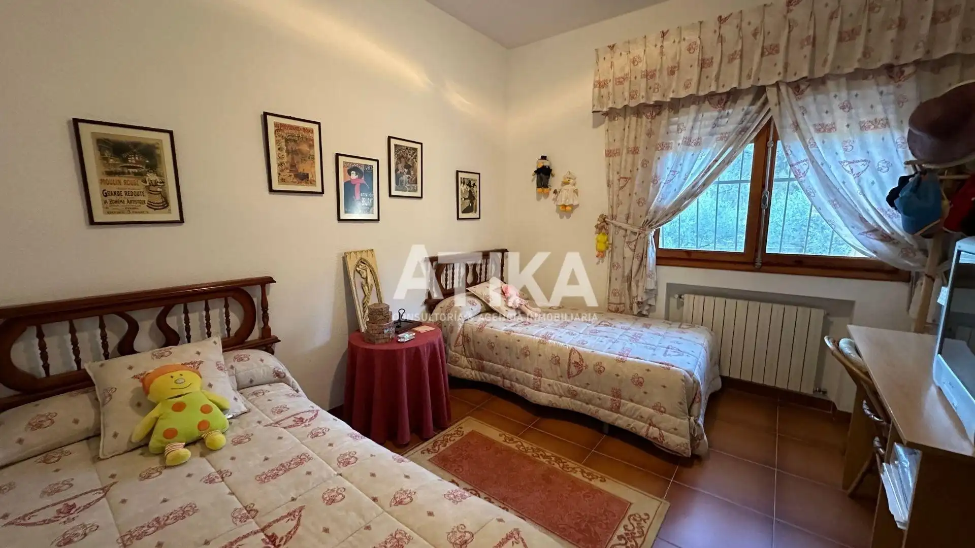 Dormitori de Casa o xalet en venda en Ontinyent amb Aire condicionat, Calefacció i Jardí privat