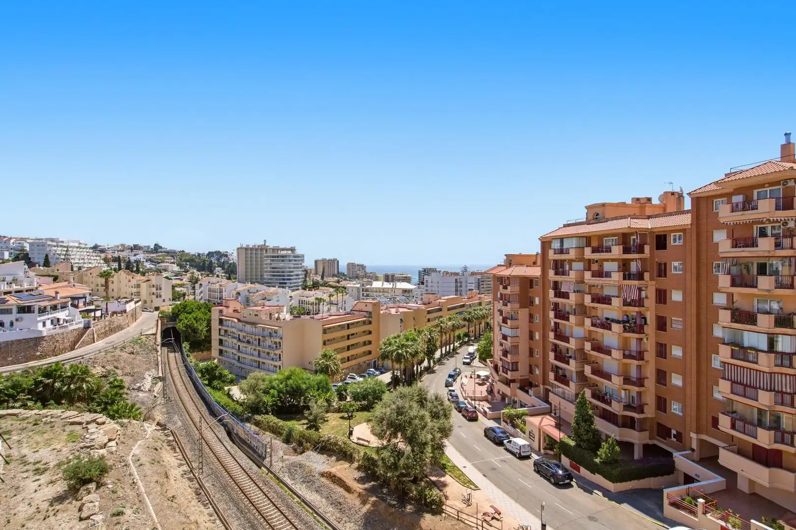 Vista exterior de Pis de lloguer en Fuengirola amb Aire condicionat, Terrassa i Moblat