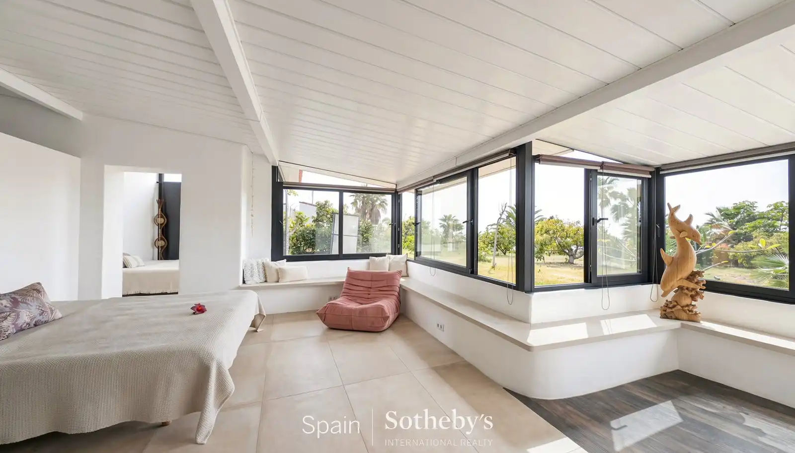 Sala d'estar de Casa o xalet en venda en Los Llanos de Aridane amb Aire condicionat, Calefacció i Jardí privat