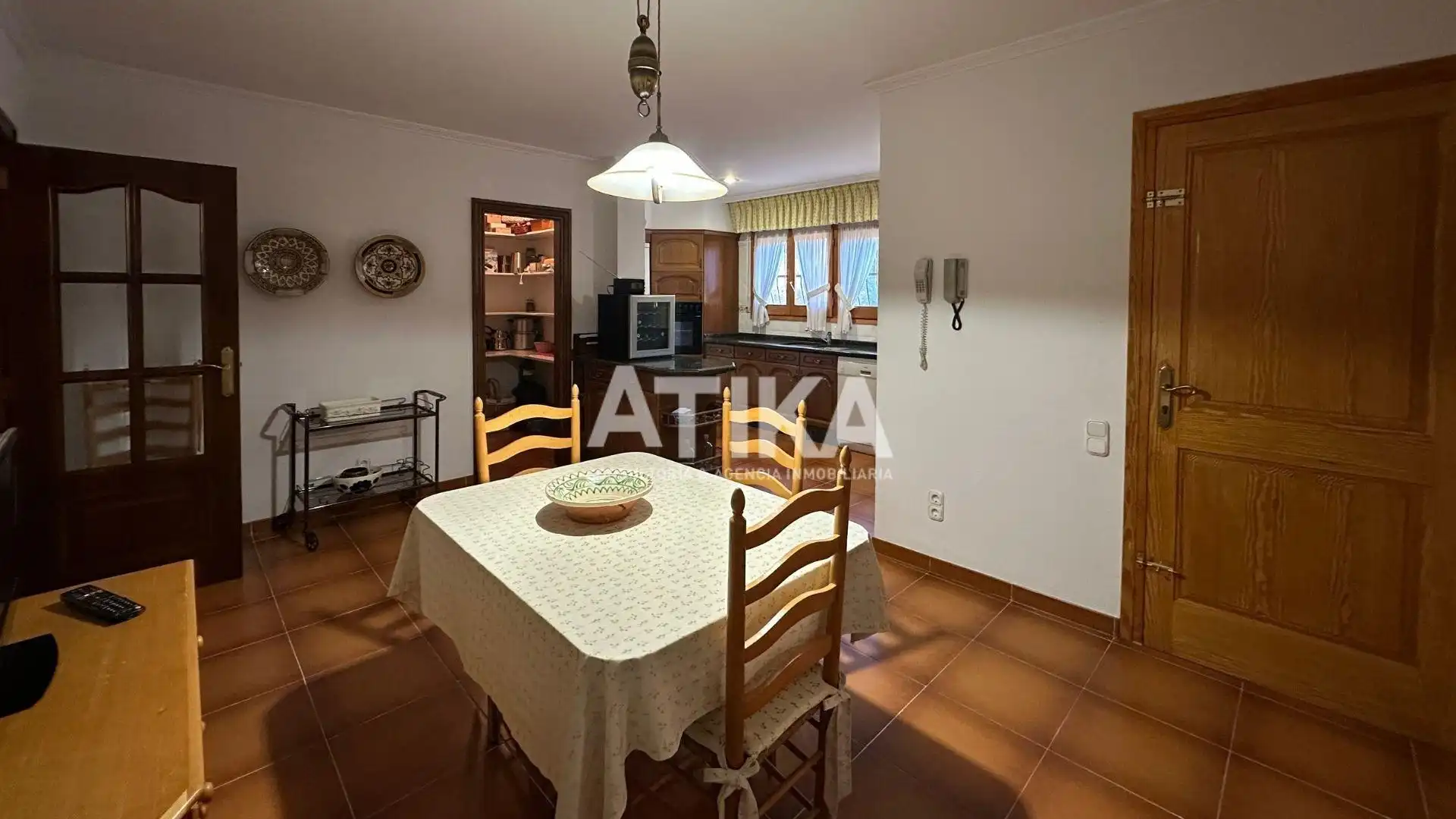Cuina de Casa o xalet en venda en Ontinyent amb Aire condicionat, Calefacció i Jardí privat