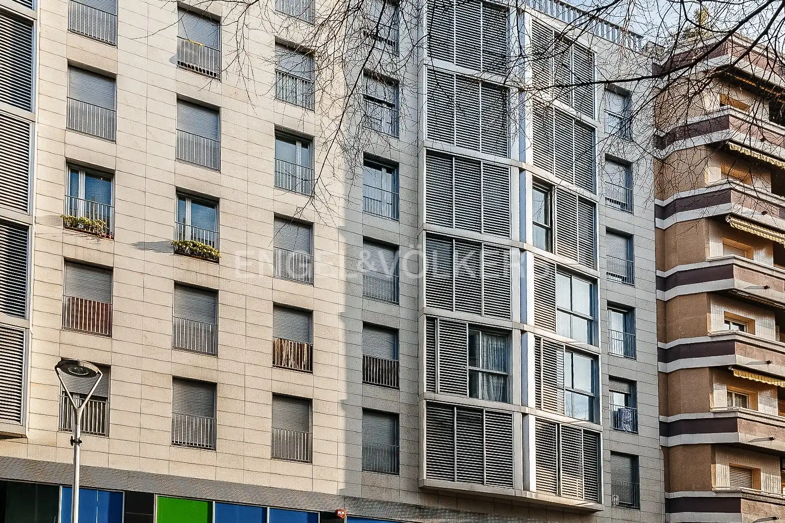 Außenansicht von Wohnung zum Verkauf in Barcelona mit Heizung, Parkett und Möbliert