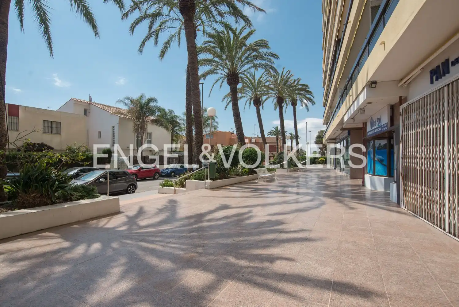 Piso con terraza en alquiler en Avinguda Neptuno, imagen 43