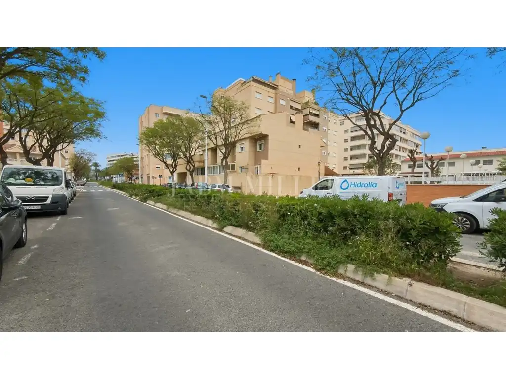 Vista exterior de Casa o chalet en venta en Elche / Elx con Aire acondicionado, Calefacción y Jardín privado