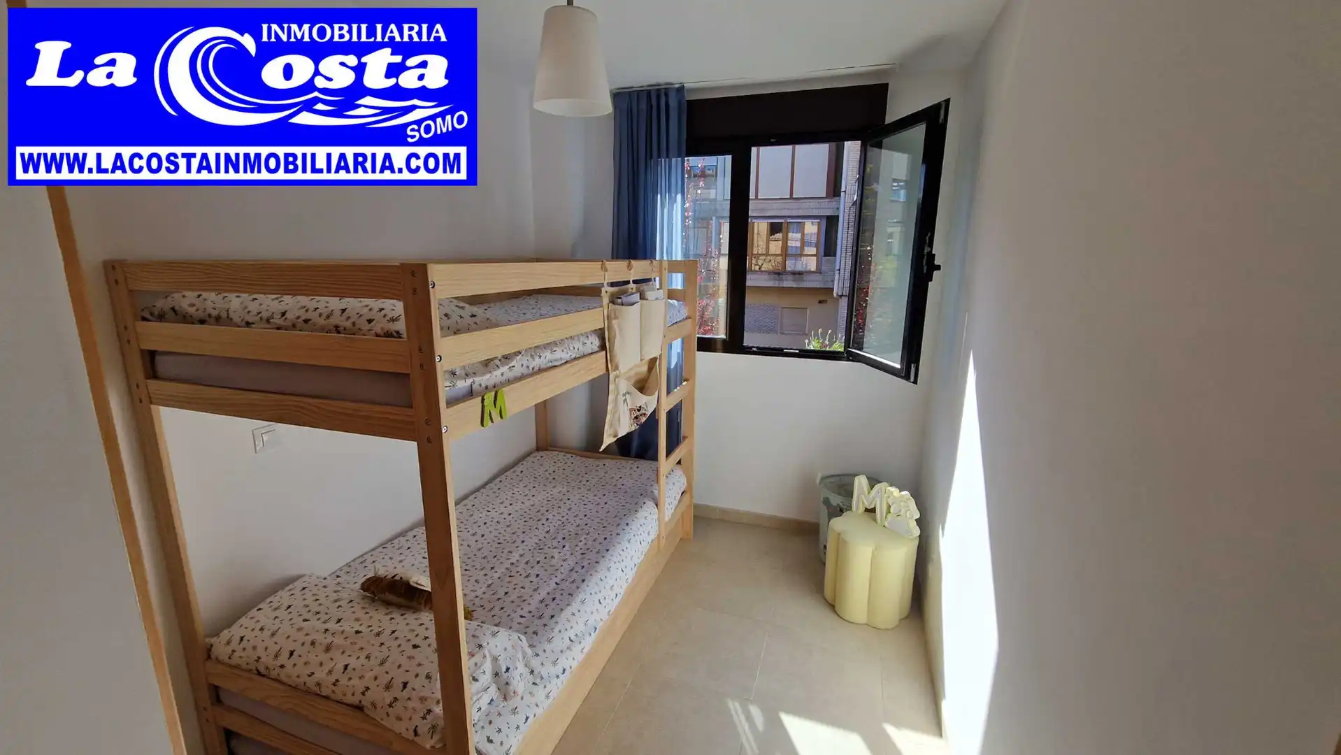 Schlafzimmer von Wohnung zum Verkauf in Ribamontán al Mar mit Heizung