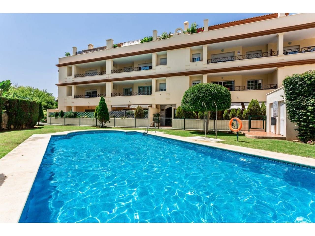 Piscina de Apartament de lloguer en Marbella amb Aire condicionat, Calefacció i Terrassa