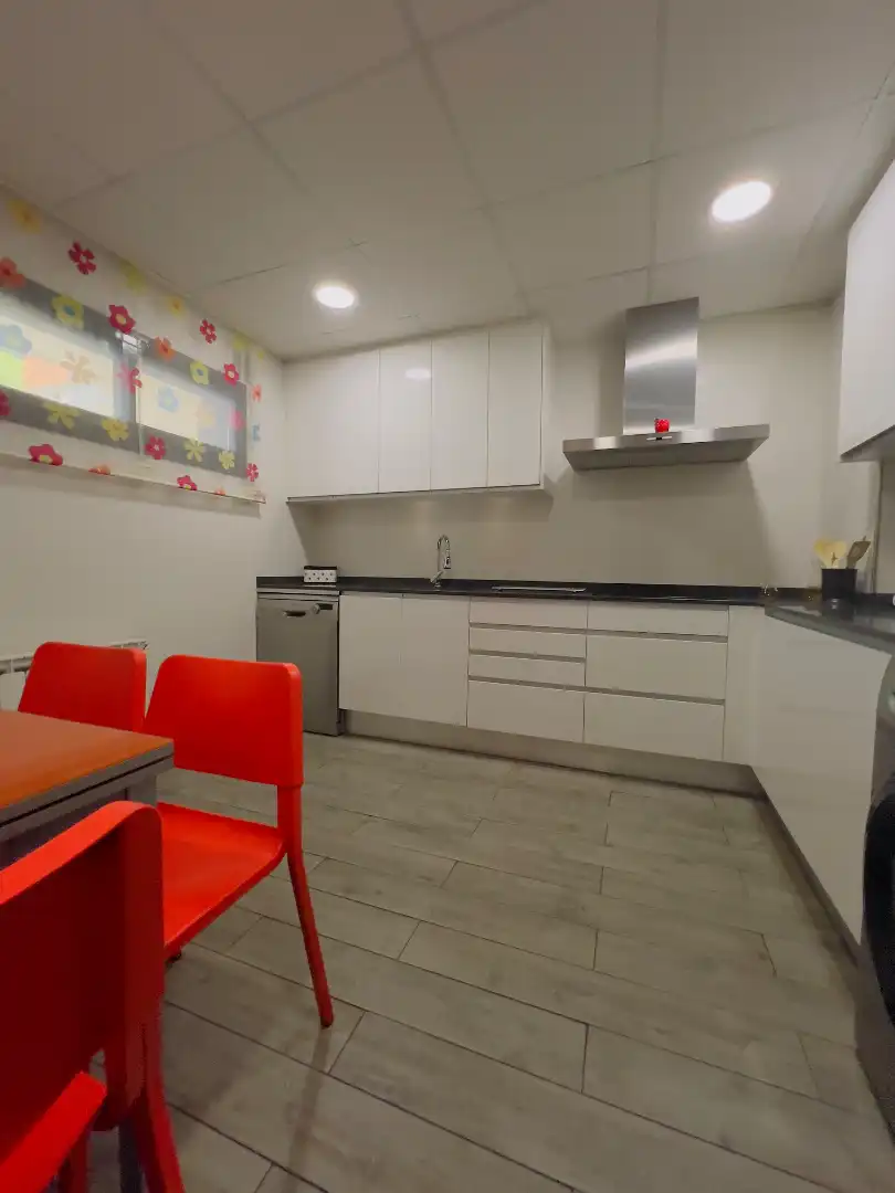 Cocina de Casa adosada en venta en Reus con Aire acondicionado, Calefacción y Jardín privado