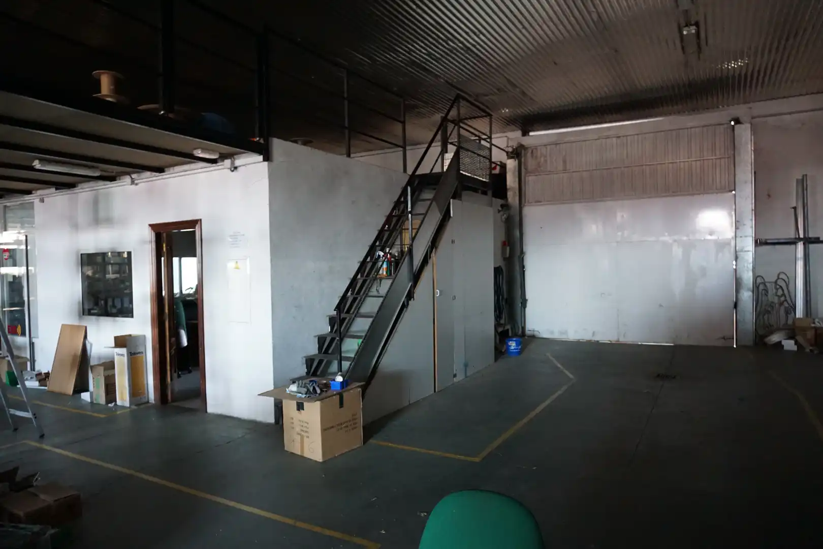Nau industrial en venda en Ávila amb Alarma