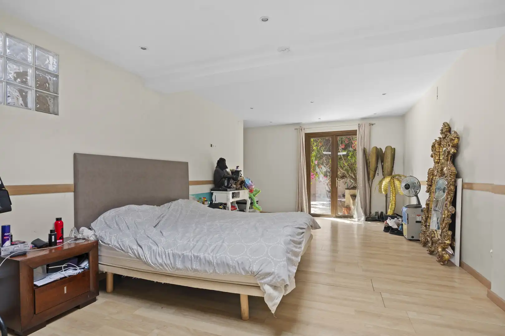 Dormitori de Casa o xalet en venda en Estepona amb Aire condicionat, Jardí privat i Terrassa
